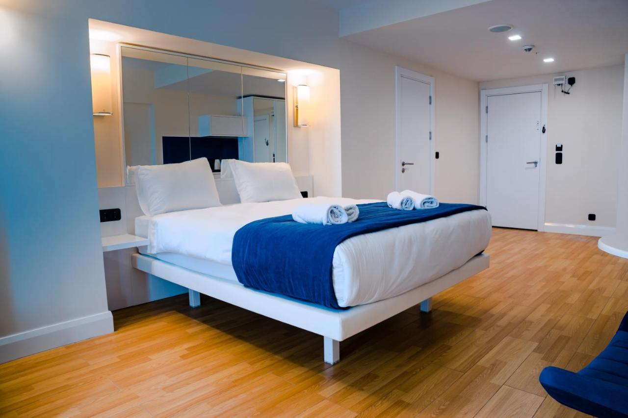 Orbi City - Aparthotel Near The Beach บาทูมิ ภายนอก รูปภาพ