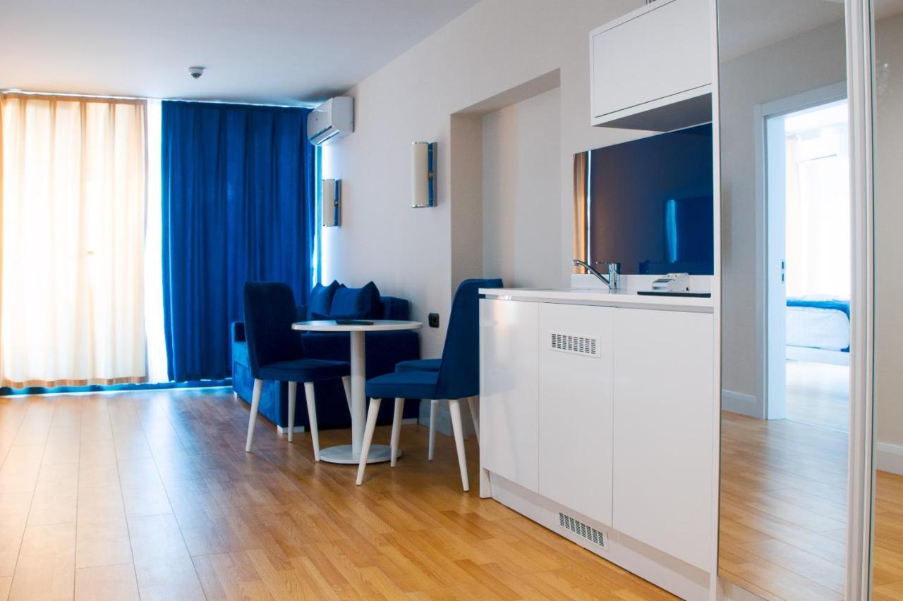 Orbi City - Aparthotel Near The Beach บาทูมิ ภายนอก รูปภาพ