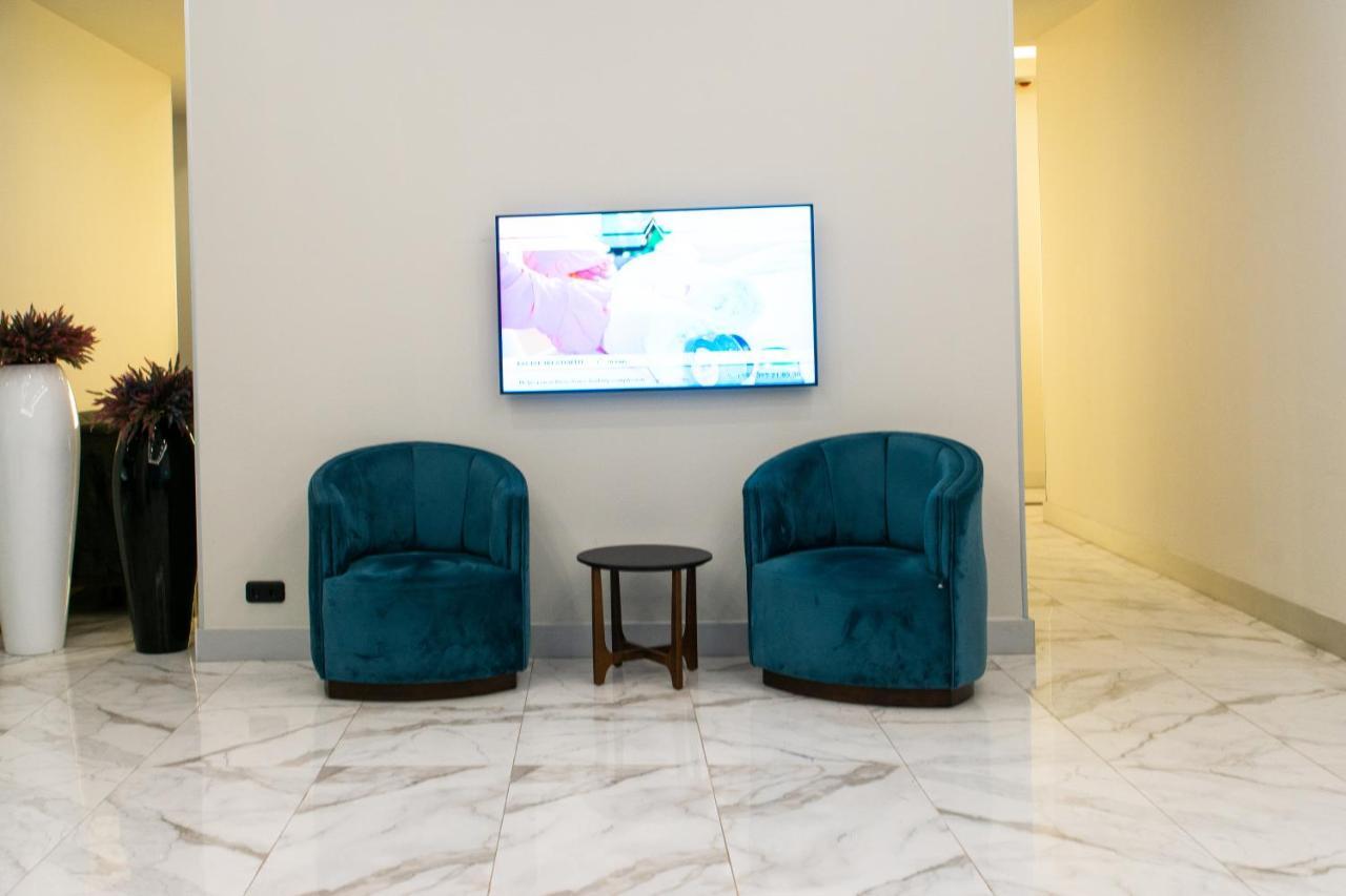 Orbi City - Aparthotel Near The Beach บาทูมิ ภายนอก รูปภาพ